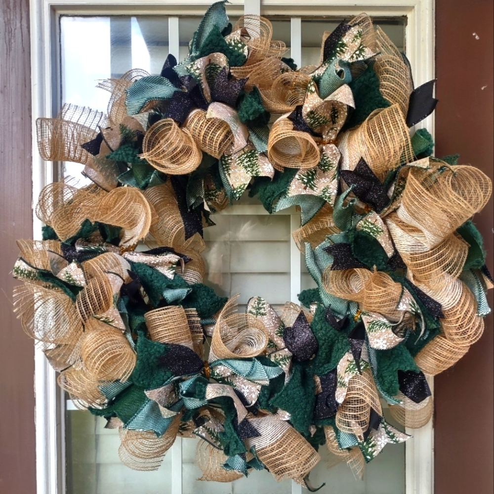 Handmade green & back pine tree holiday ribbon wreath "18